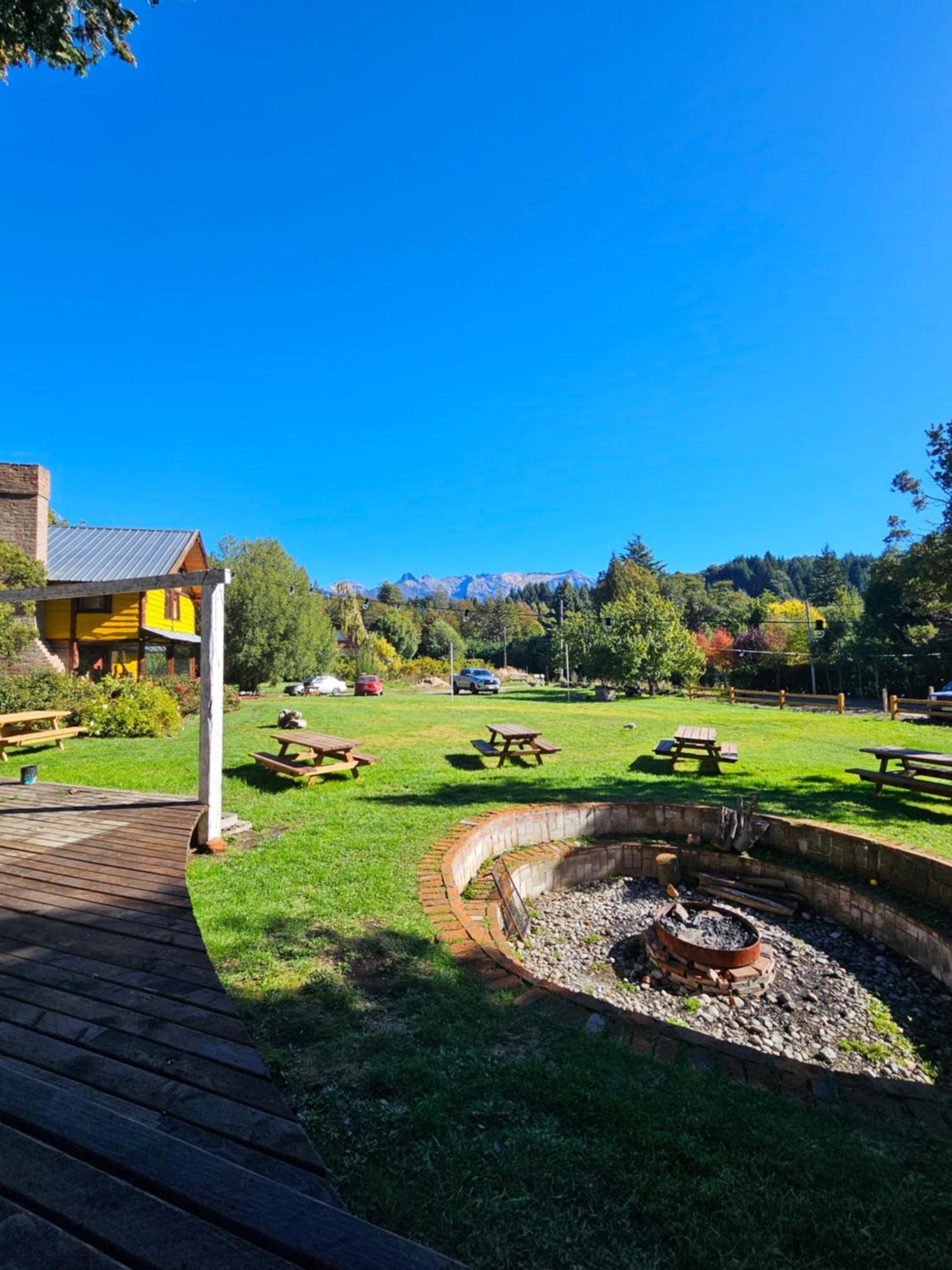 Hostel Capsula Refugio Oeste San Carlos de Bariloche Exterior photo