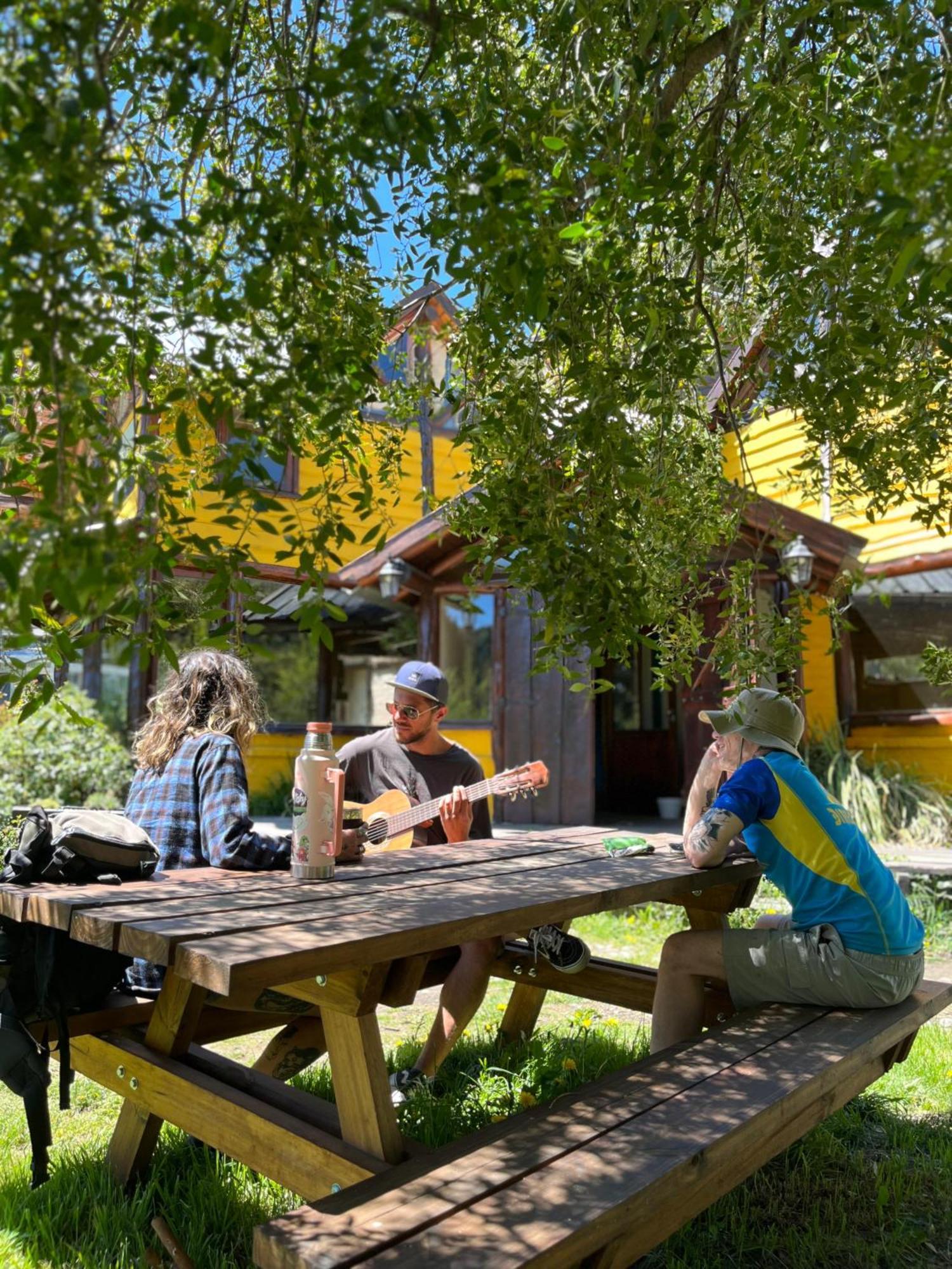 Hostel Capsula Refugio Oeste San Carlos de Bariloche Exterior photo
